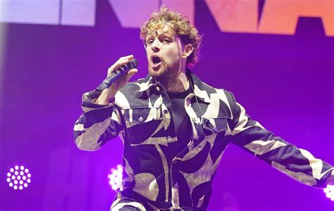  De Triumphant Tones Concert: Een Muzikale Reis Met Tom Grennan!